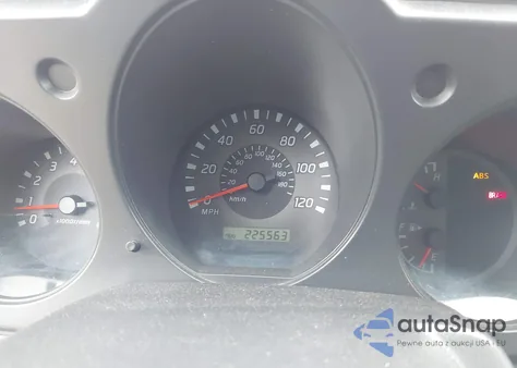 2002 Nissan Xterra Xe z USA, uszkodzony, nr VIN 5N1ED28T12C604884